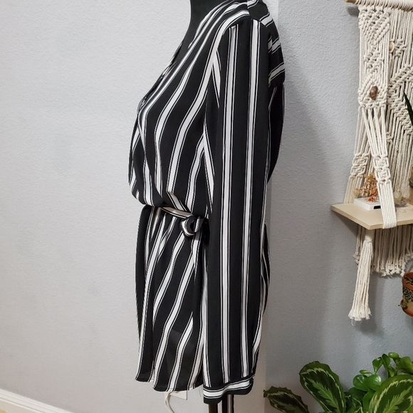 Dress - Picture 5 of 7